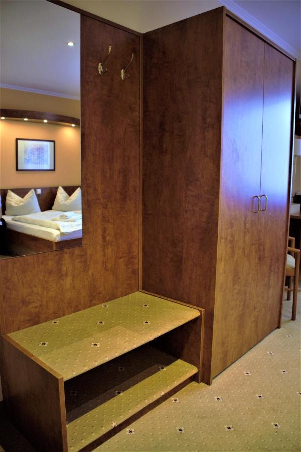 Hotel Am Bahnhof Weilburg Luaran gambar